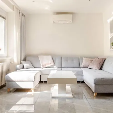 Apartment Comfort In Nivy New Downtown At Bus Station *